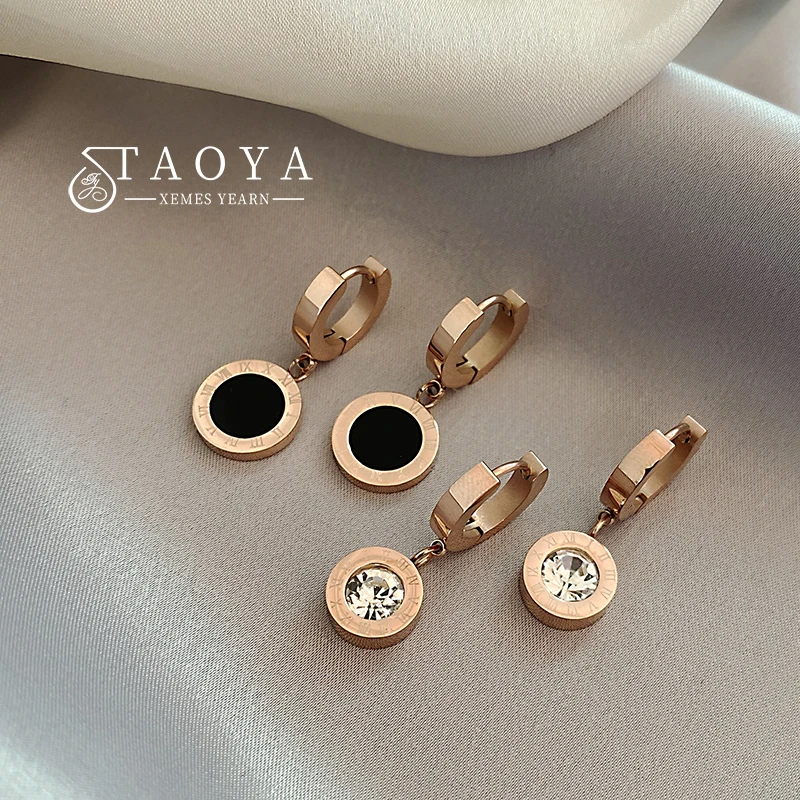 2023 Fashion Classic Roman Black Disc Pendant Stainless Steel Rose Gold Colour Earrings Women's Colorless Jewelry Accessories