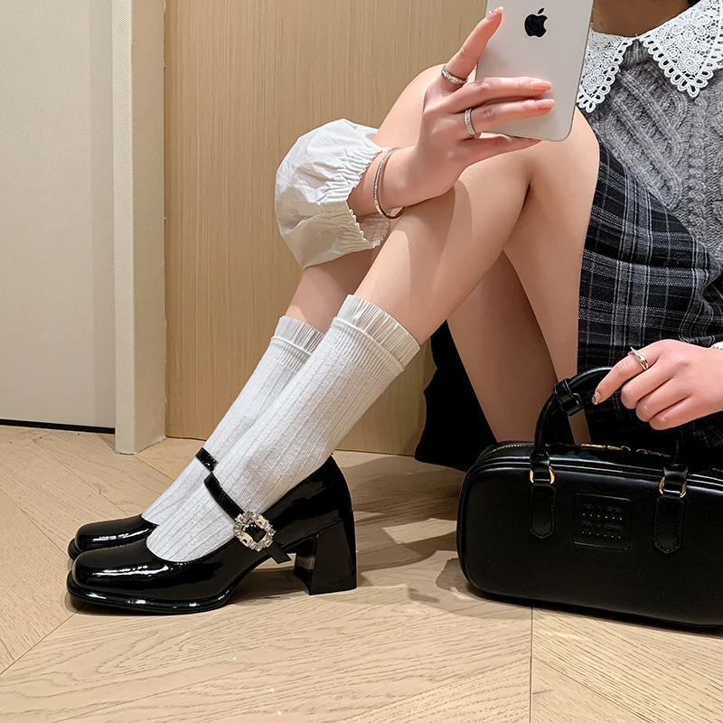 Bling Crystal Square Buckle Straps Block Heels décolleté da donna Mary Jane Black Wine Red Round Toe donna Lolita scarpe con tacco alto novità