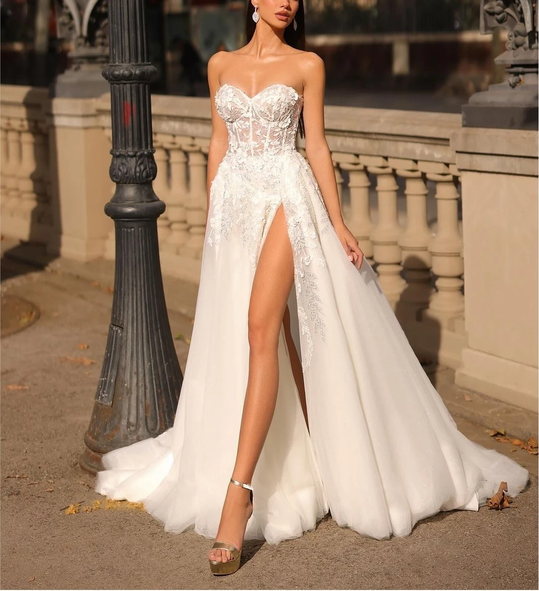 Abito da sposa con applicazioni in Tulle a-line per sposa con scollo a cuore a fessura senza maniche con perline abiti da sposa