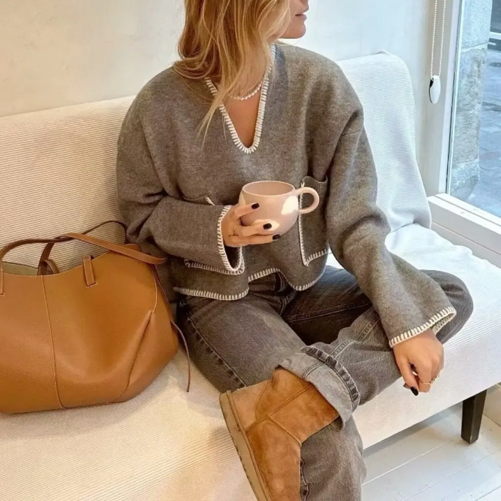 

Women's V-Neck Pullover Knitted Sweater Double Pocket Casual Wear European And American Style for