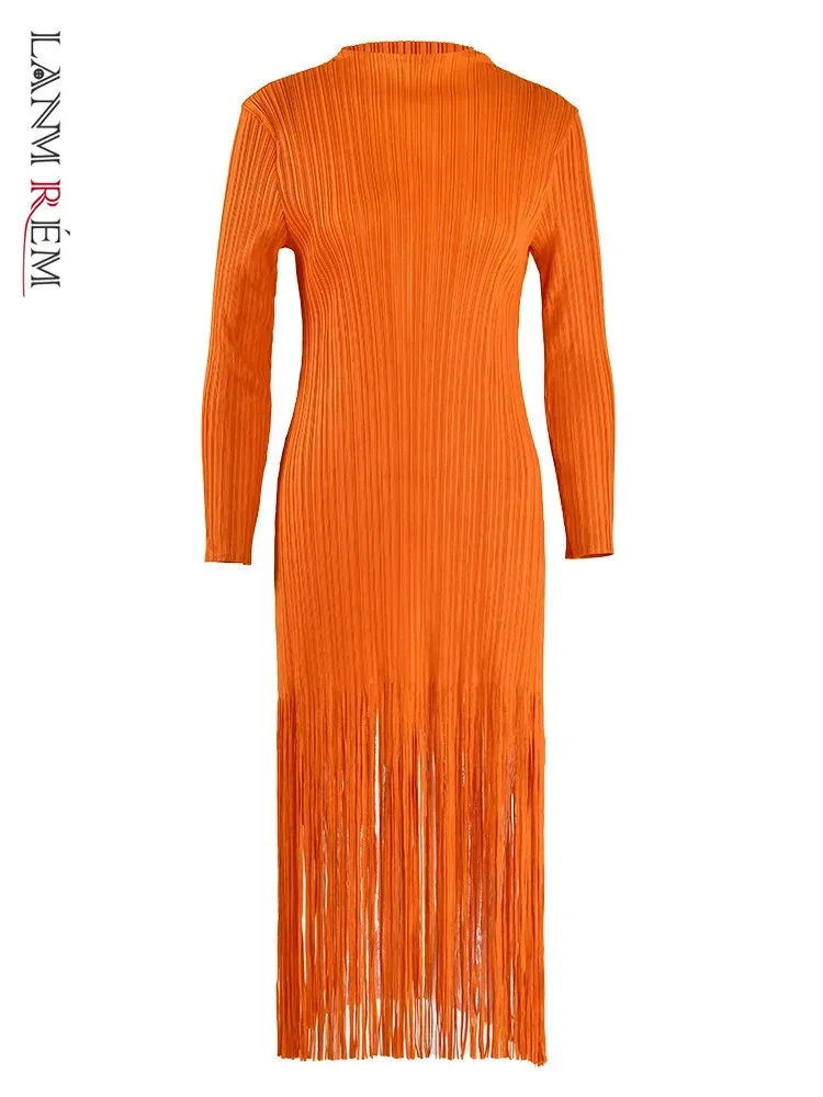 LANMREM Tassel Pleated Dress Women Round Neck Long Sleeves Orange Color Fashion Dresses Party Clothes 2025 Spring New 2DA1808