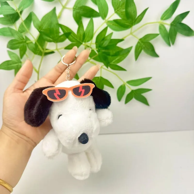 Breloczek Pluszowy Snoopy z Nową Kokardką 2025, Zabawka Szczeniak, Zawieszka do Torby, Ozdoby dla Kobiet i Mężczyzn, Prezent Urodzinowy