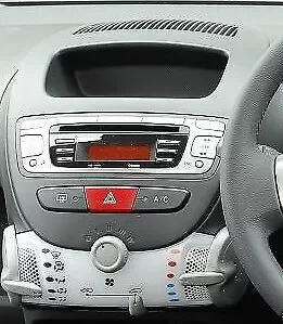 1 Stück Auto-CD-Radio-Stereo-Faszienblende, Komplettes Einbauset für Peugeot 107, Citroen C1, Toyota Aygo, Auto-Zubehör – Detail 2