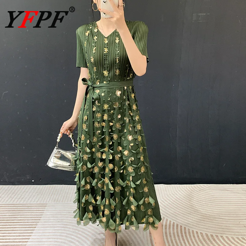 

Винтажное плиссированное женское платье YFPF с контрастным поясом и коротким рукавом, модные платья 2026 года, новая коллекция одежды