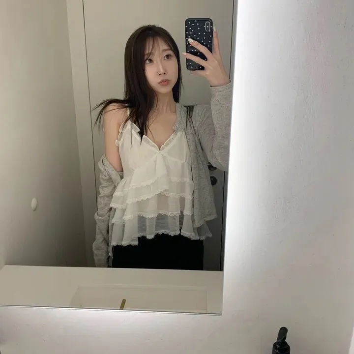 Elegant Lace Cake Design Small Strap Vest Top Scarf Casual Style Pure Desire Women's Fashion Short Length Overhead Shirt