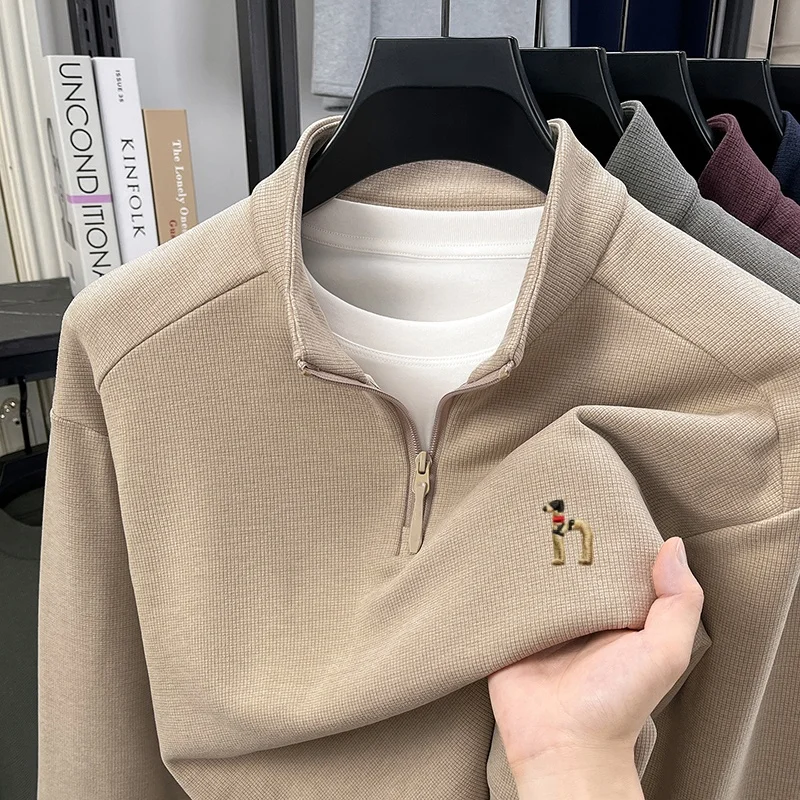 2026 Designer Brand's New Knitted Zipper Sweater Exquisite Korean Edition Dog Embroidery Winter Velvet Warm Half Collar T-shirt