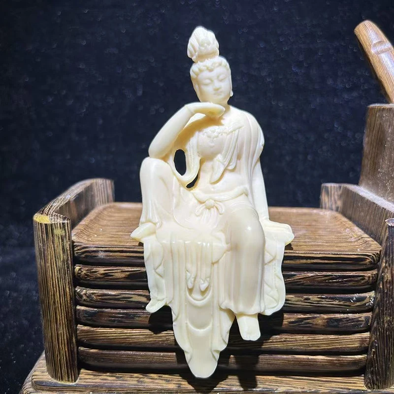 Suspension type Avalokitesvara Bodhisattva Figurine Chinese Buddhist Figures Home, Room, Office desktop Decoration Accessories