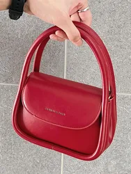 Exquisite Red Mini Crossbody Bag 2024 New Ladies Magnetic Buckle Flip Underarm Bags Fashionable Versatile Commuter Handbag Trend