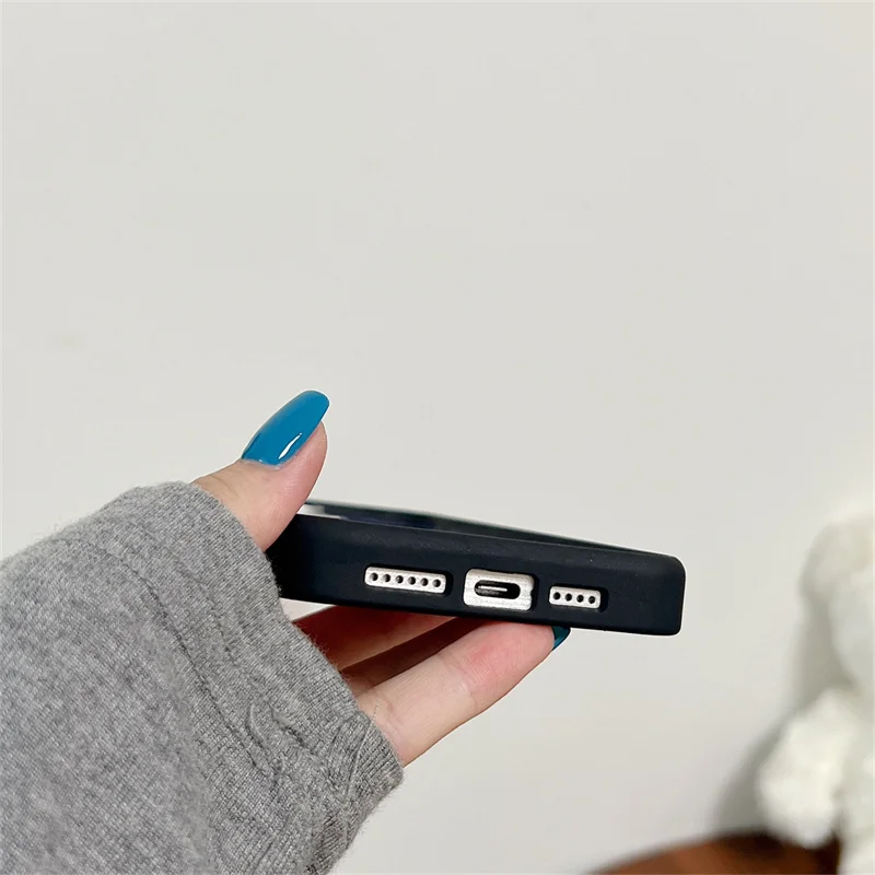 Etui Wildflower 3D Leopard Love Heart do iPhone'a 15 14 13 Pro Max Cute WF Sexy Girl Lips Shockproof Soft Edge Hard Back Cover