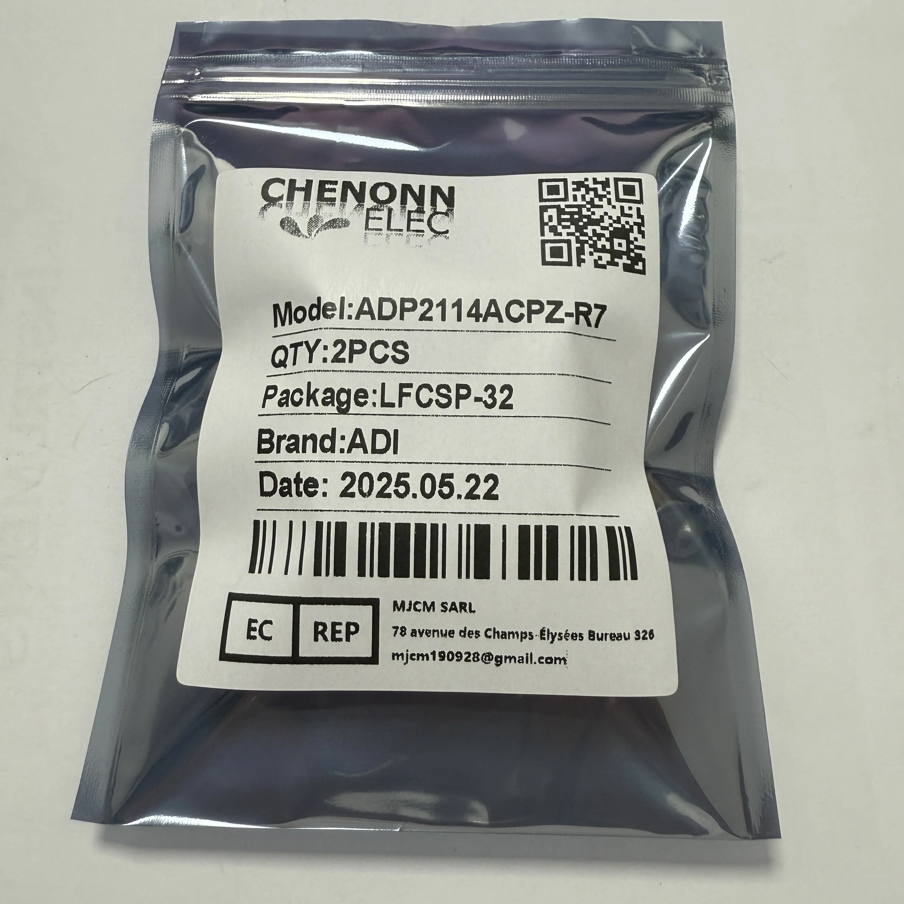 2SZT/LOT ADP2114ACPZ-R7 (konwertery DC-DC)