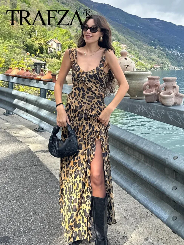 TRAFZA 2024 Woman Chic V-Neck Sleeveless Backless Slim Beach Party Dress Women Summer Vintage Leopard Fold Print Long Dress