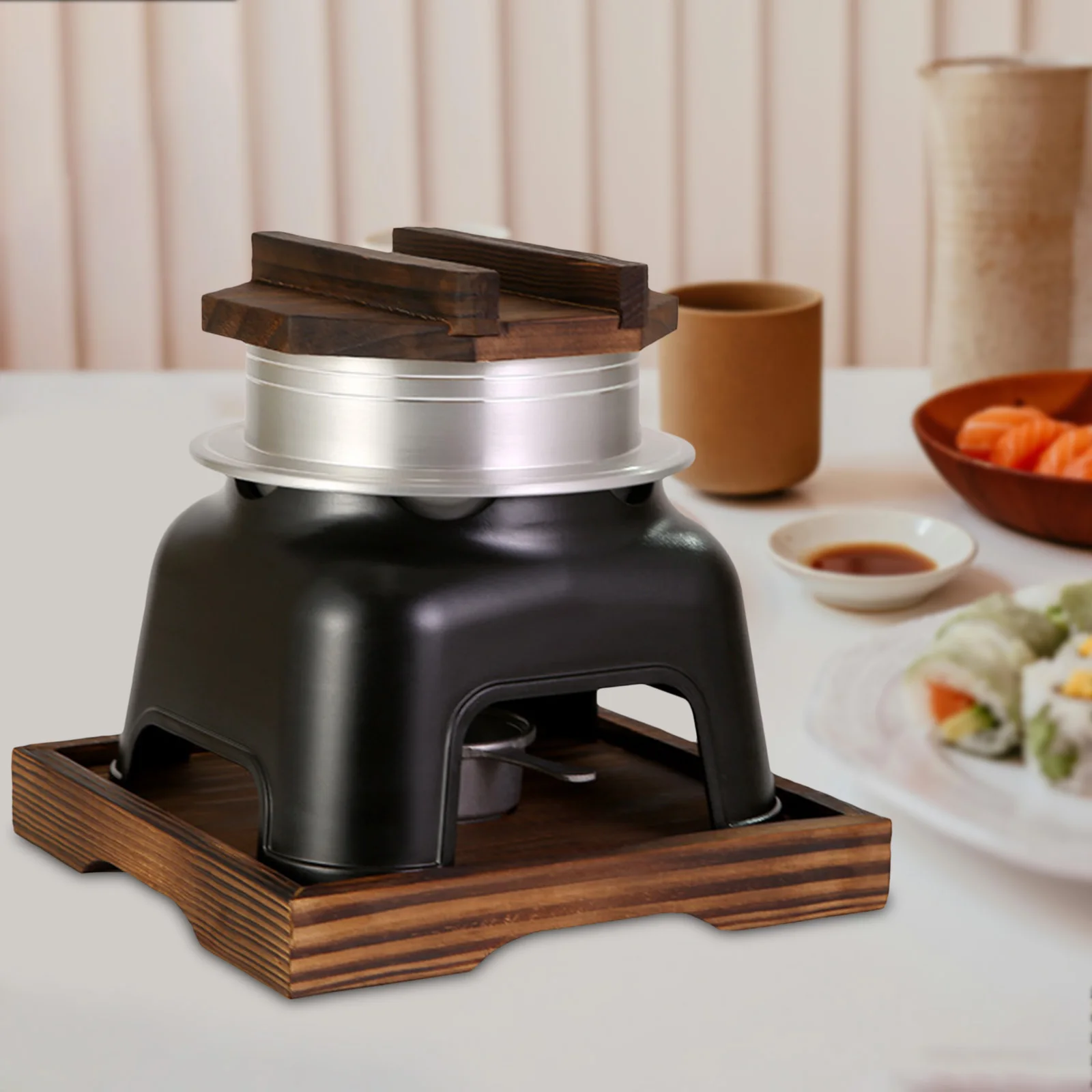 หม้อข้าวญี่ปุ่นหม้ออุ่นซุปพร้อมฝาไม้และถาดสำหรับงานปาร์ตี้