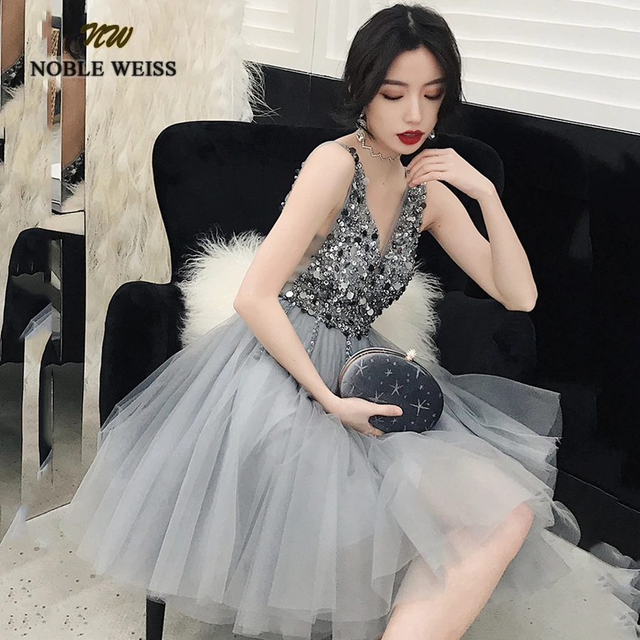 

Prom Dress V-Neck Knee-Length Tulle Beading Prom Dresses Short Party Dress