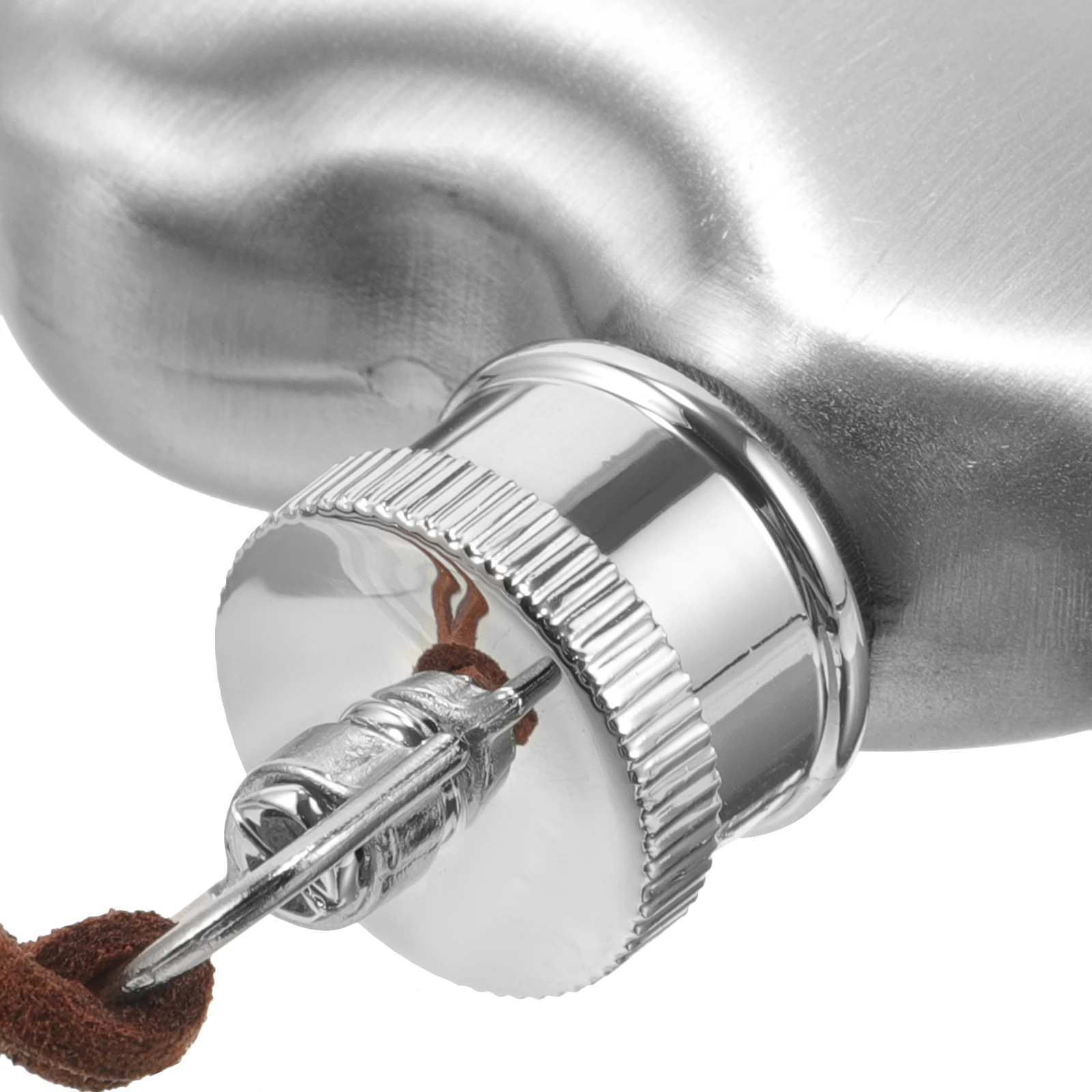 

Outdoor Portable Stainless Steel Hip Flask Small Heart Wine Pot Leak Proof Lightweight Wine Flask for Camping Hiking Adventure