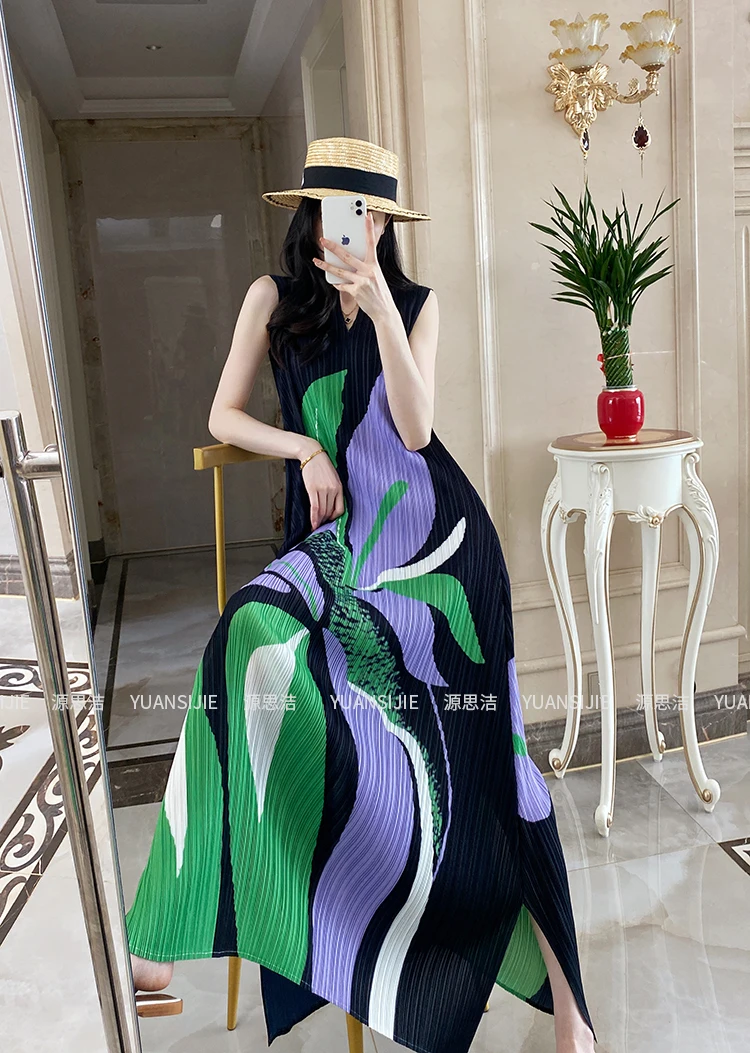 

HOT SELLING Miyake fashion sleeveless v-neck fold print A-LINE long dress IN STOCK