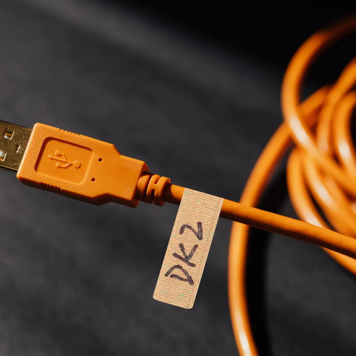 

2Set Cord Labels Self-Adhesive Waterproof Oil Proof High Temperature Resistant Strong Adhesion Cord Identification Tags Mark Pen
