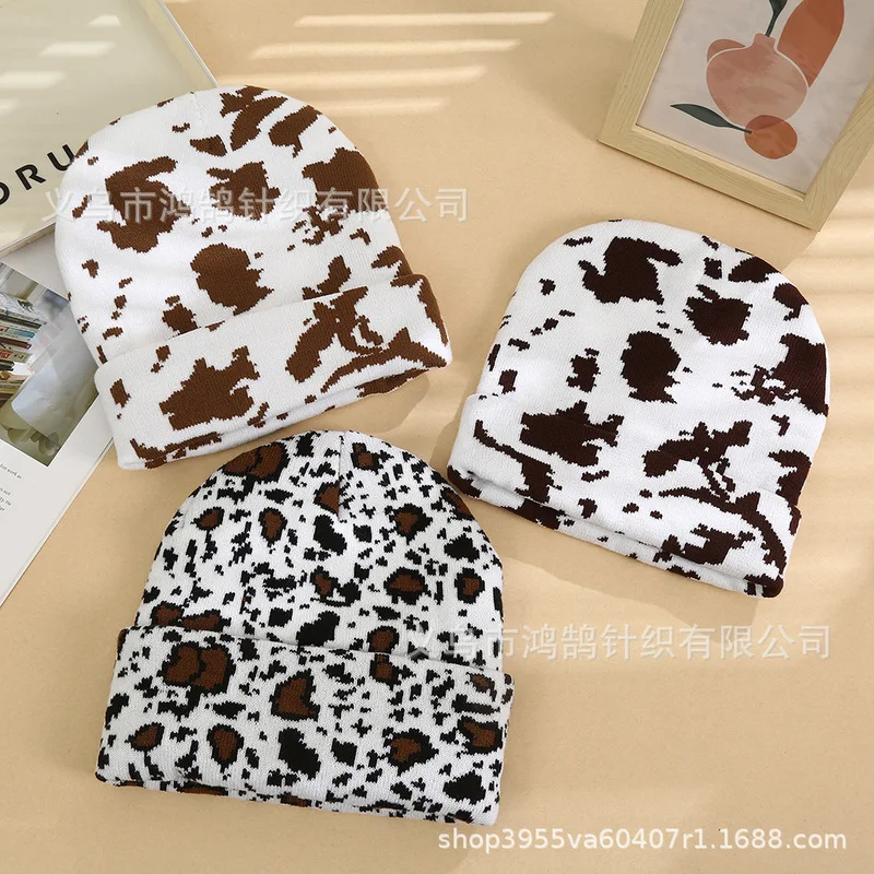 Warm Hat for Autumn and Winter, Thickened Ear-Protecting Knitted Hat with Cow Pattern, Hip-Hop Leopard Print Cow Knitted Hat