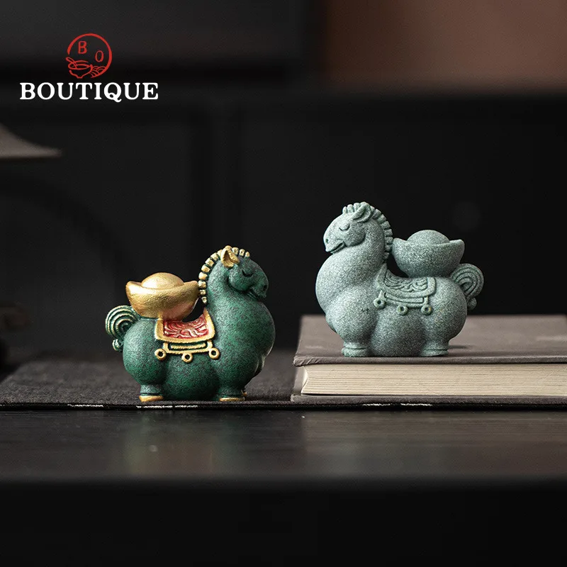 Green Sand Stone Tea Pet Gold Horse Figurine for Tea Ceremony Yuanbao Teapet Figurines Puer Pixiu Japanese Dog Set Ceramics Pets