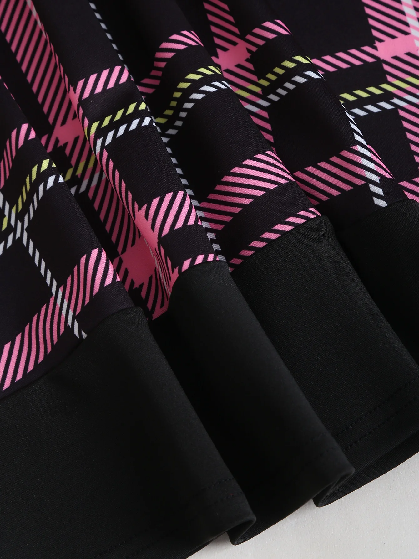 Ein Retro-Kariertes Schulterfreies Strickkleid für Damen Herbst und Winter in Größe 2025 – Detail 4