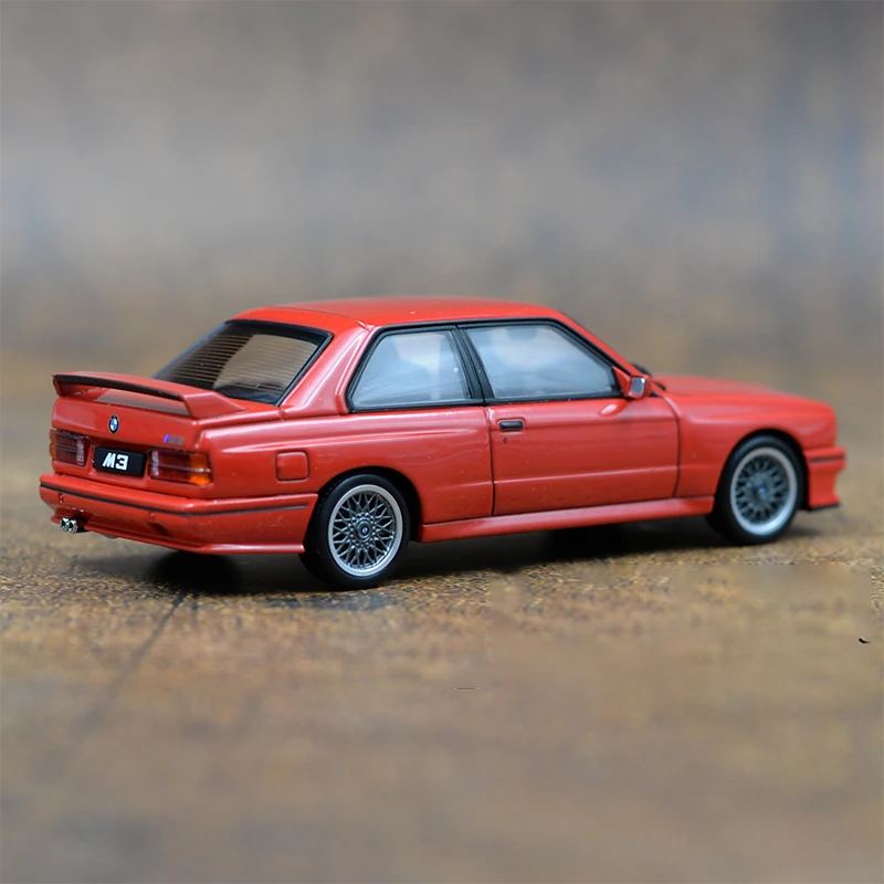 Diecast 1:43 Scale BMW M3 E30 EVO 1990 Simulation Alloy Car Model Static Display Collectible Toy Gift Souvenir Decration