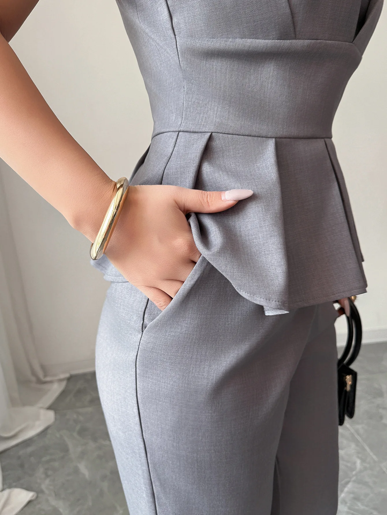 

Two Piece Set Women Outfit 2025 Spring Elegant Temperament Bandeau Back Zipper Ruched Top & High Waist Straight Leg Pants Set