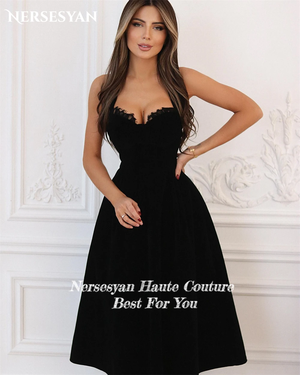 Nersesyan-Elegant Black Lace Vestidos De Noiva, A Linha Halter, Vestidos De Noiva Sem Mangas, Tea Comprimento, Backless Vestido Da Noiva, Querida