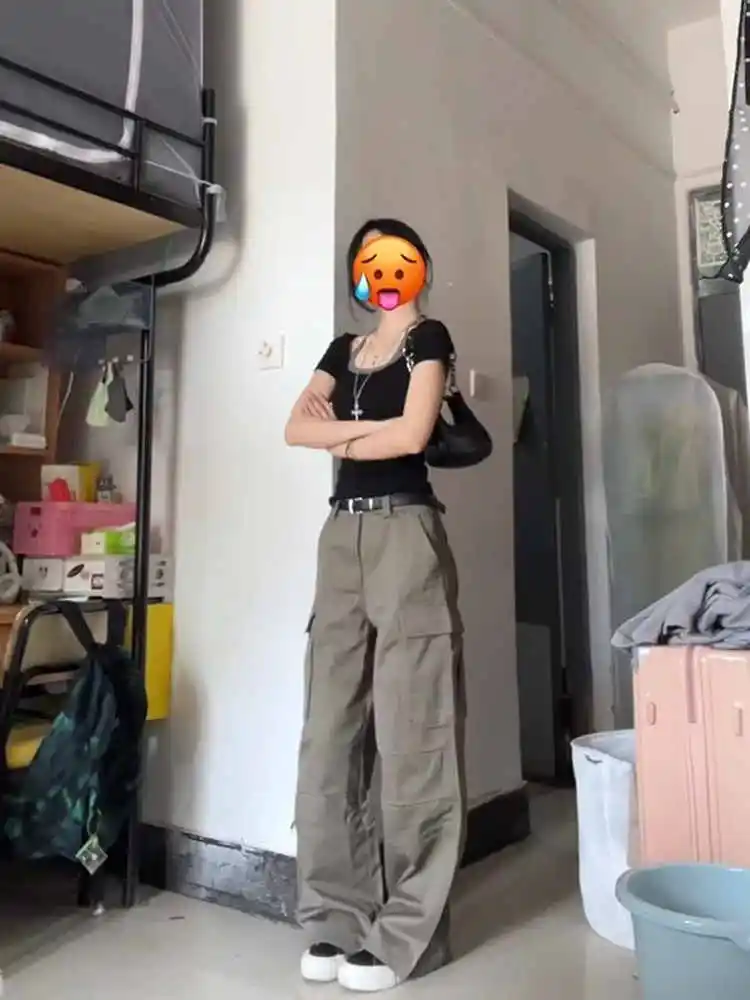 

Футболка Slim Fit ort Sve, женская летняя новинка Sle Hot Girl, искусственный комплект из двух предметов, универсальный топ в Корейском стиле для поездок на работу