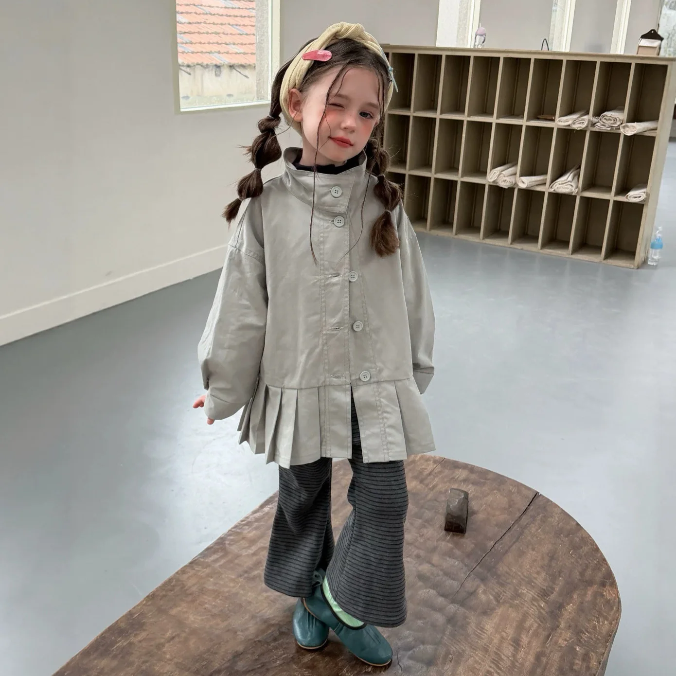 New Korean literary girls pleated trench coat autumn stand-up collar long-sleeved medium long design children's coat set