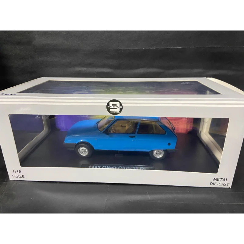 다이캐스트 Triple9 1:18 스케일 시트로엥 Alt 1992 Oltcit Club 11 RL 합금 자동차 모델 Collectible Toy Gift 기념품 디스플레이 장식품