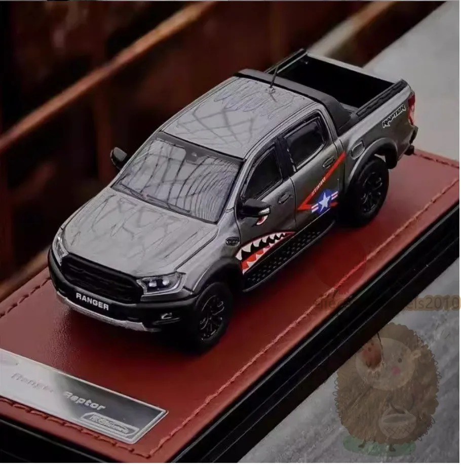 

Модель автомобиля Ford Ranger MK 1:64, литая под давлением, из металлического сплава, для взрослых, серый цвет.
