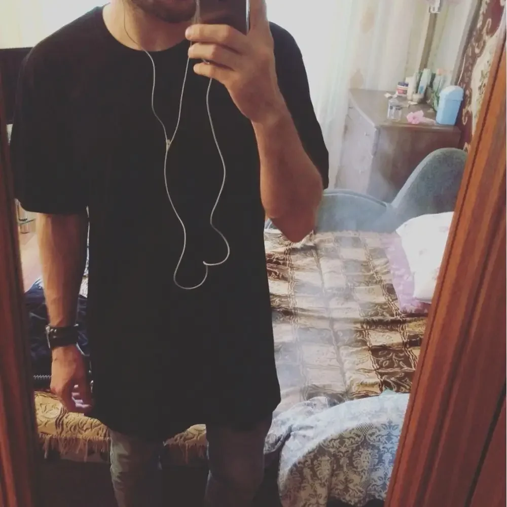 2026 Brand New Clothing Mens Black Long t shirt Men Tops Hip hop tee T-shirt Men Hiphop Short Sleeve Longline casual Tee shirts