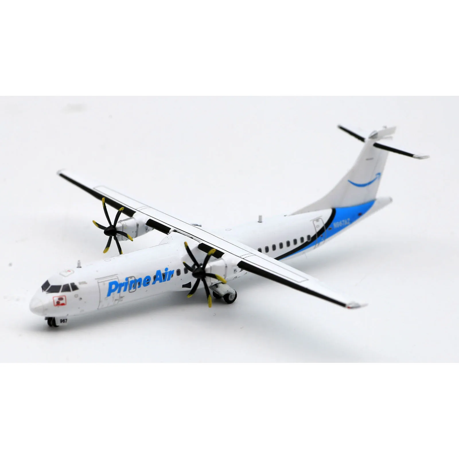 XX4500 Alloy Collectible Plane Gift JC Wings 1:400 Amazon Prime ATR 72-500F Diecast Aircraft Model N967AZ