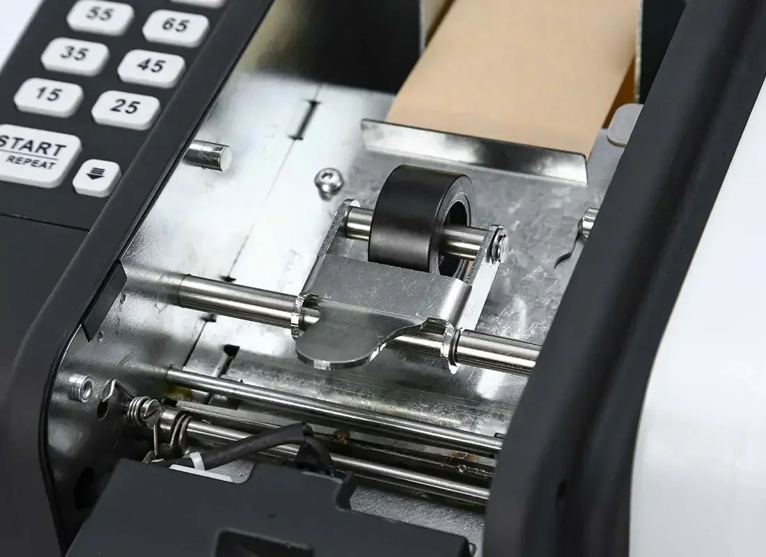 New Technique Carton Sealing Protection Paper Gummed Water Activated Automatic Packaging Wet Kraft Dispenser Tape Machine