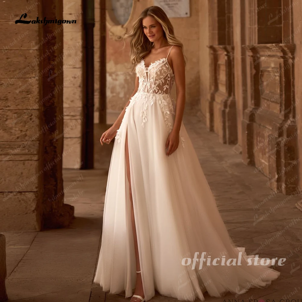 Lakshmigown Durchsichtiges Brautkleid mit Spaghettiträgern, V-Ausschnitt, Applikationen, Schlitz und Glitzer für Damen, Maßanfertigung – Detail 5