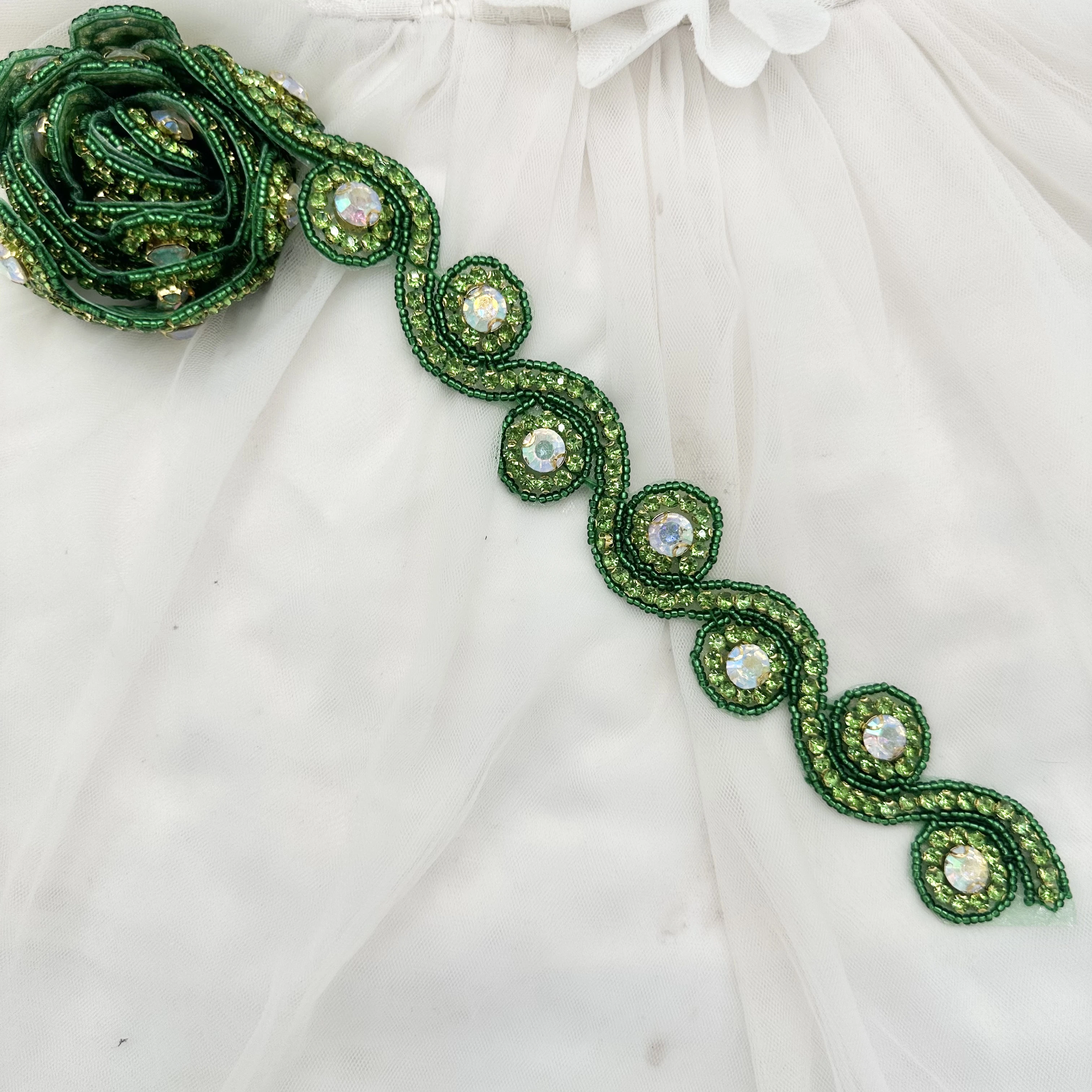 Light Green Glass Seed Beads with Rhinestones, Adhesive-Backed Patch, Barcode, Women's Wedding Dress Belt Accessories, Headband Decoration
