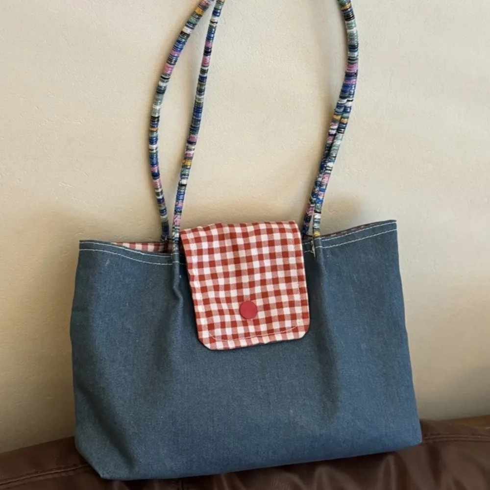 

Новая большая вместительная красная ручная холщовая сумка в клетку на одно плечо, универсальная студенческая сумка-тоут для поездок на работу и отдыха, практичная