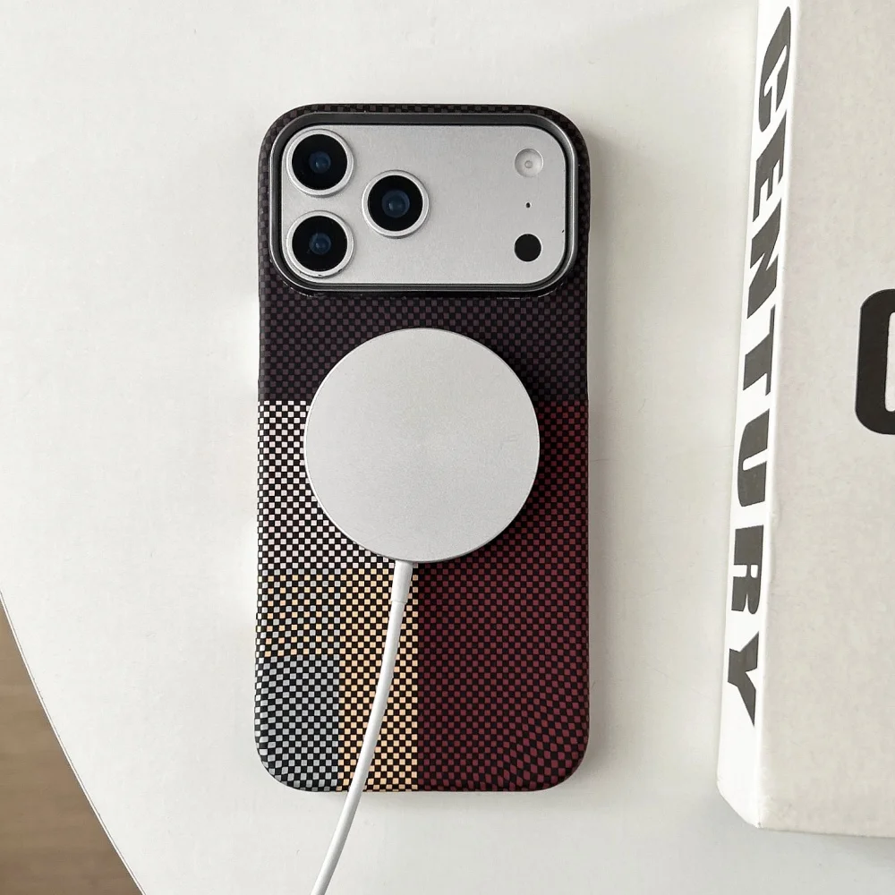 Dünne Carbonfaser für MagSafe Magnetische Handyhülle für iPhone 18 14 15 16 17 Pro Max Kabelloses Laden Schlanke Stoßfeste Hartschale – Detail 6