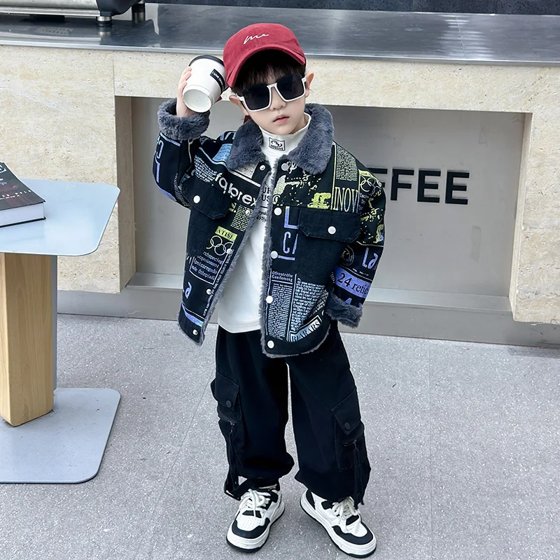 

Утепленная джинсовая куртка для мальчиков, осенне-зимняя, новая, повседневная, хлопковая, верхняя одежда для малышей