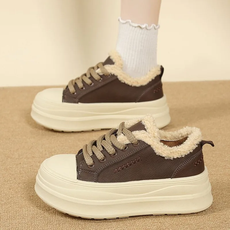جديد عدم الانزلاق الرياضة حذاء من الجلد سميكة وحيد الشتاء النساء أحذية قطنية الصوف منصة دافئة Bootie الارتفاع زيادة أحذية السيدات