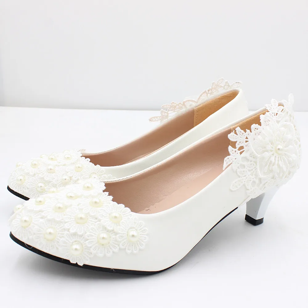 Lace flower white large size bride shoes wedding dress women\'s shoes young bridesmaid group contracted wedding shoes