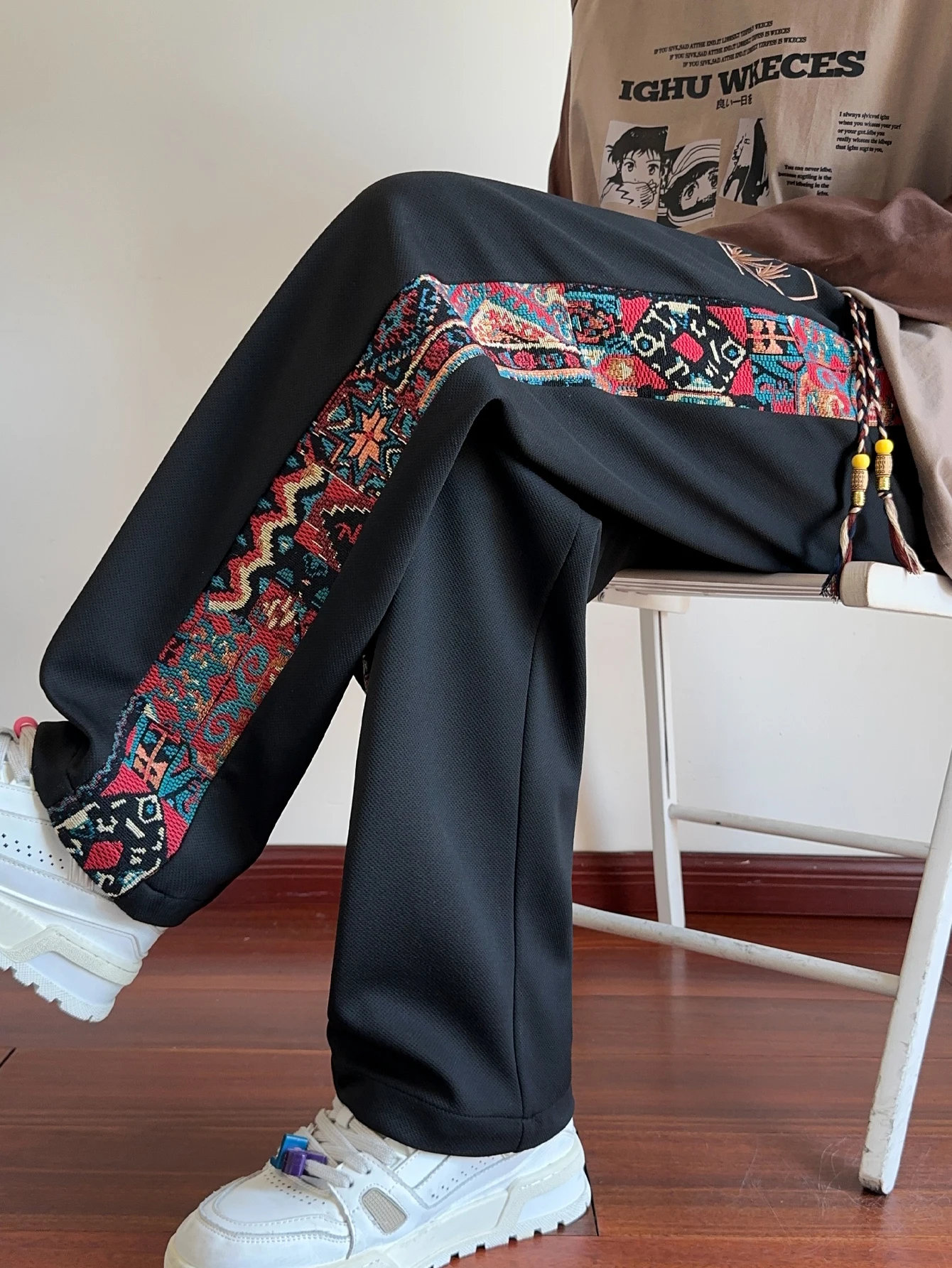 

Men's spring and autumn casual pants, with ethnic style splicing design, suitable for outdoor leisure in spring and autumn