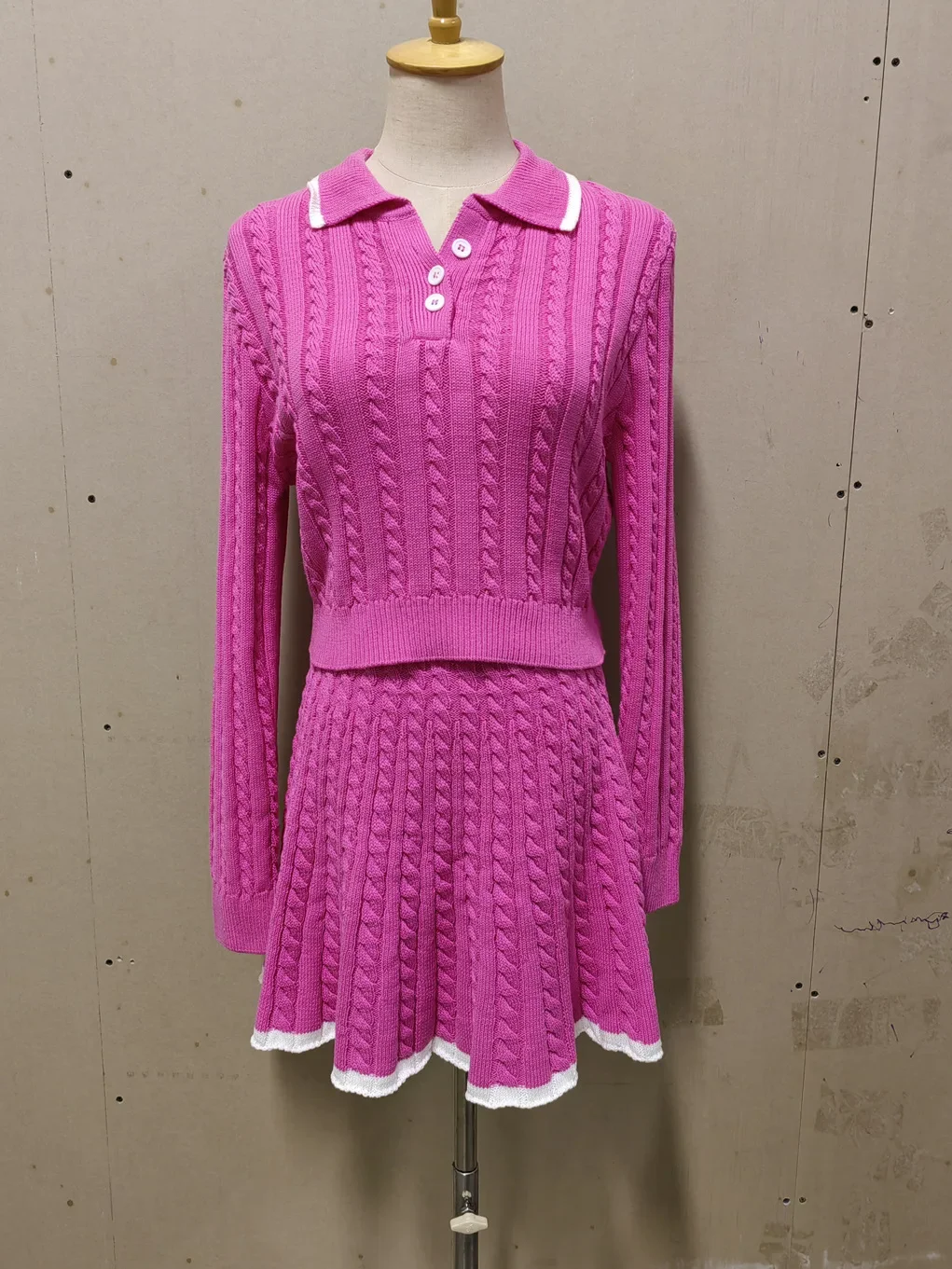 2025 ربيع الخريف قطعتين المرأة محبوك فستان مجموعة Y2k مطابقة مجموعة رفض طوق زر علوي مرونة الخصر فستان عادية #4