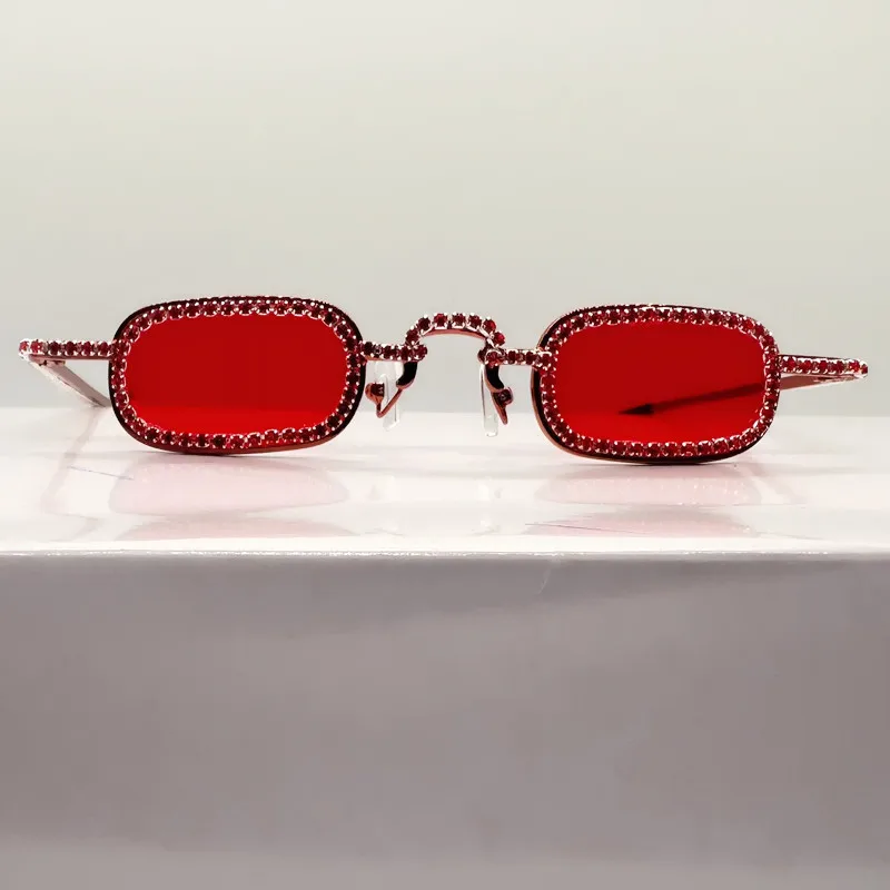 Frauen Kleine Quadratische Diamant Sonnenbrille Metall Luxus Rechteck Strass UV400 Mehrfarbige Shades Weibliche Sonnenbrille Brillen – Detail 16