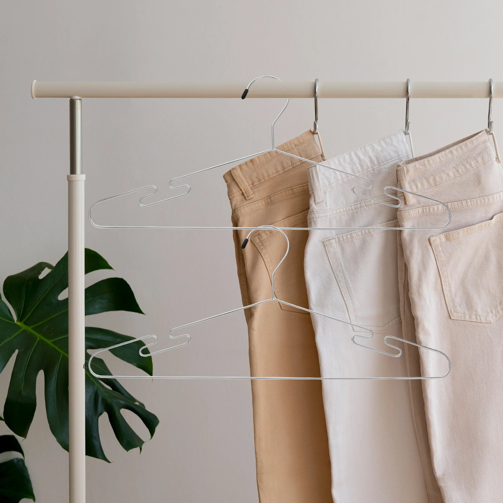 

5pcs Clothing Hanger Thickened Hangers For Heavy Coats T-Shirts Pants Closet Storage Organizer Shirt Hangers