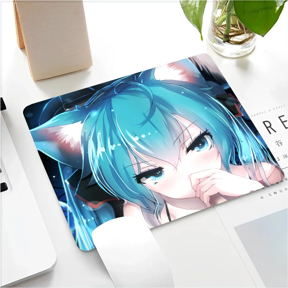 H-Hatsunes Miku Mousepad Small LockEdge Mouse Pad For Gamers Computer Desk Pad Anti-slip Rubber