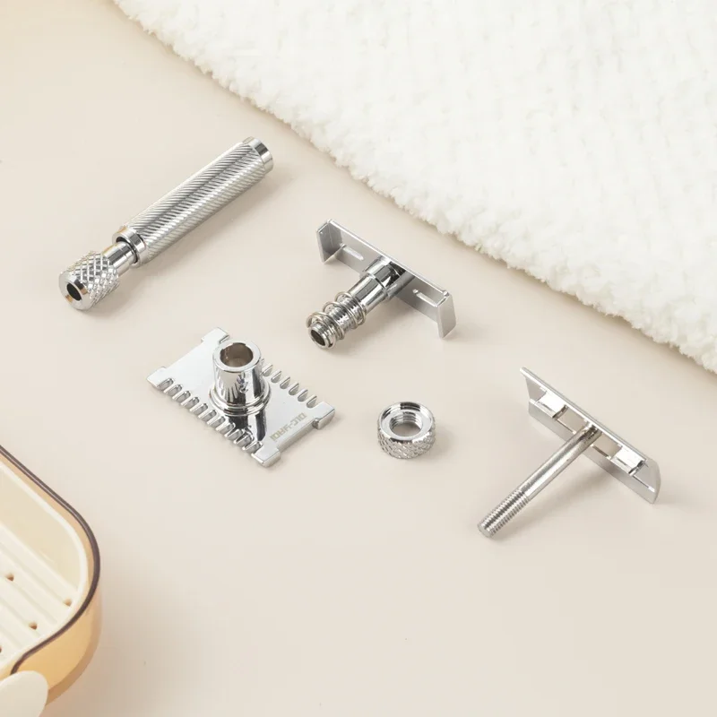 ماكينة حلاقة آمنة للرجال من Yaqi قابلة للتعديل من FINAL CUT OC بلون كروم