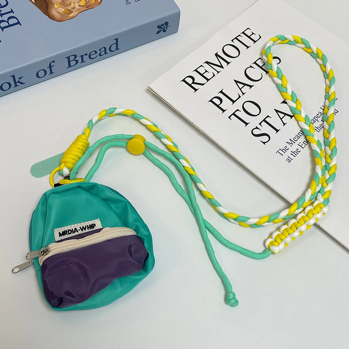 

New Dopamine Travel Bag with Colorful Soft and Creative Coin Purse, Cute Smiling Face with Lifting Rope and Hanging Rope