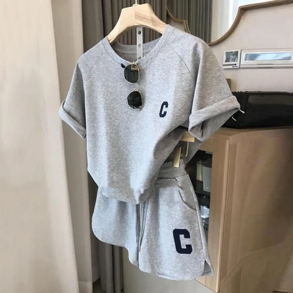 2025年 レディース Tシャツ ショートパンツ セットアップ サマートラックスーツ Oネック レタープリント 半袖Tシャツ ドローストリング ショーツ スポーツウェア