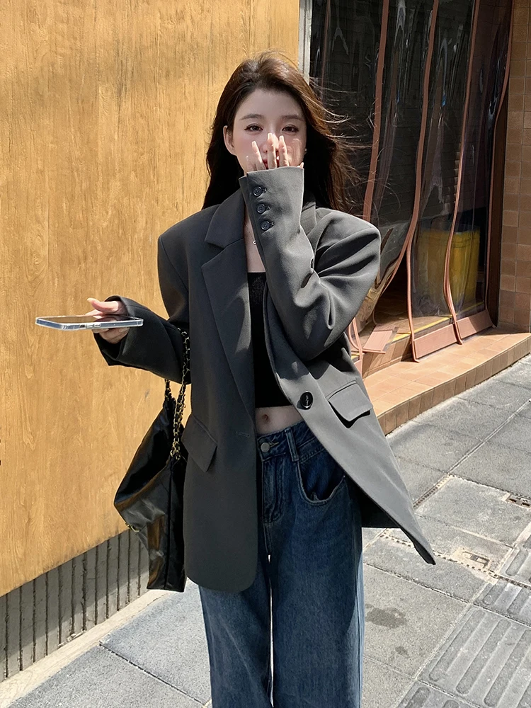 

Повседневный женский костюмный пиджак 2024: Новинка, модный оверсайз, маленький размер, полиэстер, однотонный, для офиса, на одной пуговице, длинный рукав