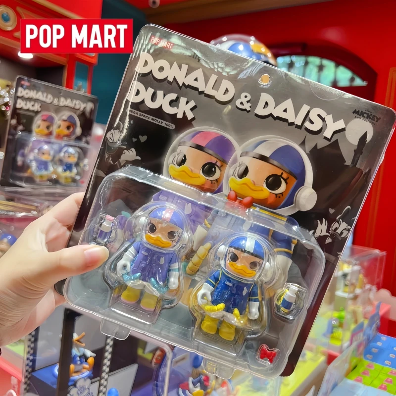 

POP MART Molly Astronaut Daisy Donald Duck 400% 1000% Collectible Art Toy Large Figure Desktop Decor For Anime Collectors